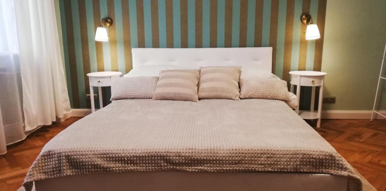 New Oldtown Apartment Near St Martin Cathedral, Ac, Balcony Bratislava Luaran gambar
